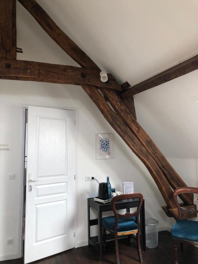 Ancien Relais De Poste The Old Post Office Bed & Breakfast Saint-Martial-d'Albarede Exterior photo